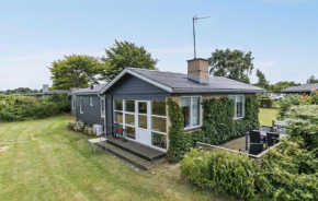 Gorgeous Home In Allingåbro With Jacuzzi, Allingåbro